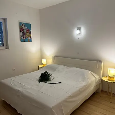 Holiday home The South Split Dicmo